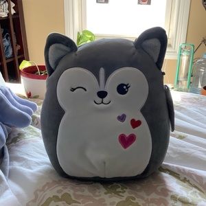 Heidi wolf valentines squishmallow